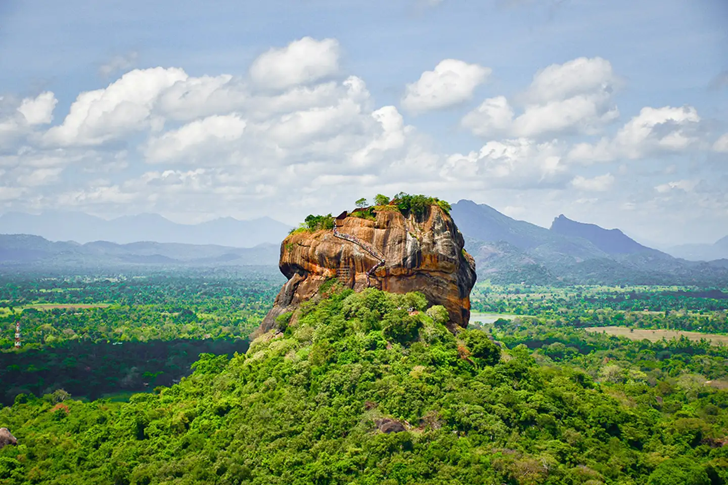 Combiné circuit et hôtel Découverte du Sri Lanka & Villa Park Sun Island ⭐⭐⭐⭐